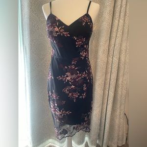 Preowned Guess Women’s Black Strappy Midi Dress, Size 8